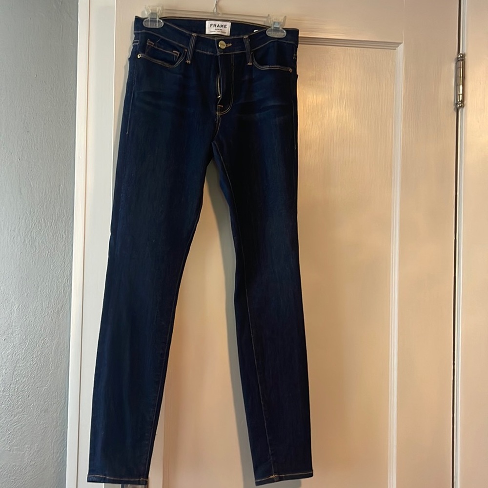 Frame denim skinny jeans and dark color. Size 28.